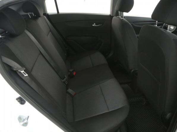 Kia Rio IV Рестайлинг с пробегом 2021 года, цена 1 722 000 рублей, 46700 км, хэтчбек, Автокод Объявления