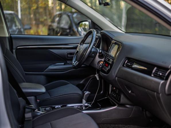 Mitsubishi Outlander III Рестайлинг 3 с пробегом 2019 года, цена 1 849 000 рублей, 138470 км, внедорожник, Автокод Объявления