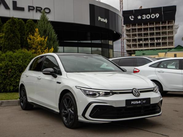 Volkswagen Golf VIII с пробегом 2021 года, цена 2 528 000 рублей, 26641 км, хэтчбек, Автокод Объявления