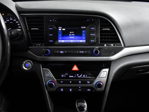 Hyundai Elantra VI (AD) с пробегом 2018 года, цена 1 590 000 рублей, 116000 км, седан, Автокод Объявления