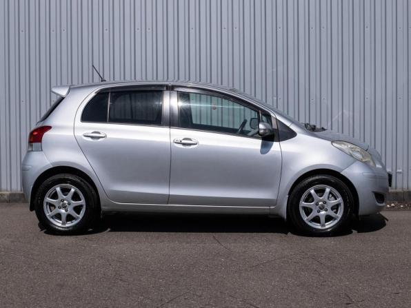 Toyota Vitz II (XP90) с пробегом 2010 года, цена 669 000 рублей, 189294 км, хэтчбек, Автокод Объявления