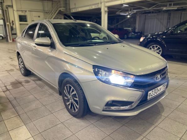 Lada (ВАЗ) Vesta I с пробегом 2018 года, цена 850 000 рублей, 71677 км, седан, Автокод Объявления