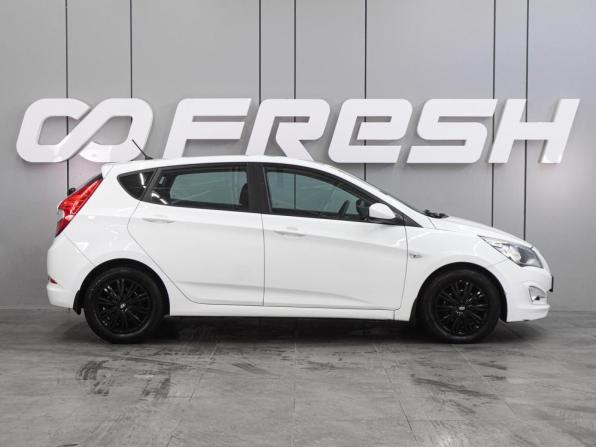 Hyundai Solaris I Рестайлинг с пробегом 2015 года, цена 999 000 рублей, 171032 км, хэтчбек, Автокод Объявления
