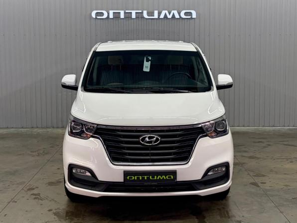 Hyundai H-1 II Рестайлинг 2 с пробегом 2019 года, цена 3 147 000 рублей, 80476 км, минивэн, Автокод Объявления