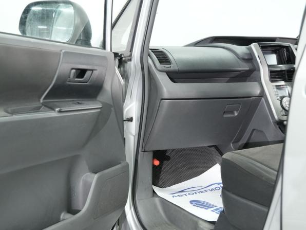 Toyota Noah II (R70) с пробегом 2007 года, цена 1 030 000 рублей, 454233 км, минивэн, Автокод Объявления