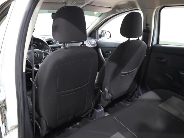 Renault Logan II Рестайлинг с пробегом 2022 года, цена 1 269 000 рублей, 96575 км, седан, Автокод Объявления