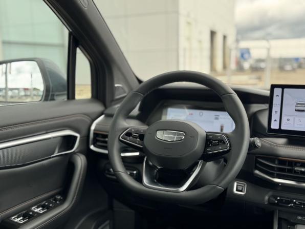 Geely Okavango I Рестайлинг с пробегом 2024 года, цена 2 865 000 рублей, 645 км, внедорожник, Автокод Объявления