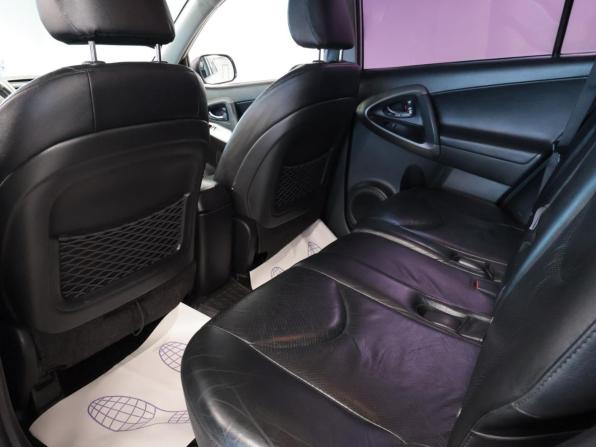Toyota RAV4 III (XA30) Рестайлинг с пробегом 2012 года, цена 1 444 700 рублей, 231651 км, внедорожник, Автокод Объявления