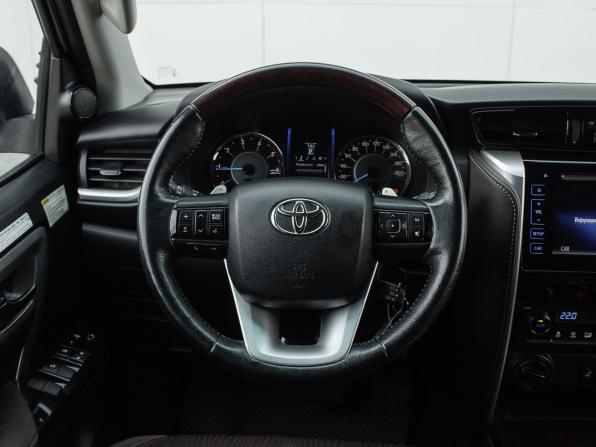 Toyota Fortuner II с пробегом 2019 года, цена 3 630 000 рублей, 107248 км, внедорожник, Автокод Объявления