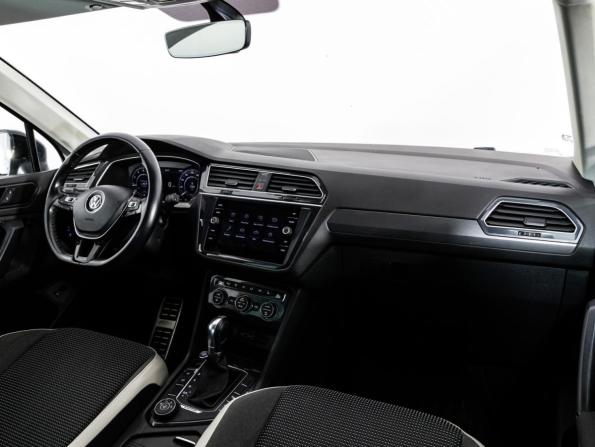 Volkswagen Tiguan II с пробегом 2018 года, цена 2 099 000 рублей, 223643 км, внедорожник, Автокод Объявления