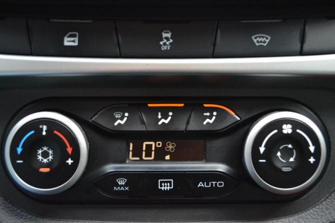 Lada (ВАЗ) Vesta I с пробегом 2017 года, цена 950 000 рублей, 140179 км, универсал, Автокод Объявления