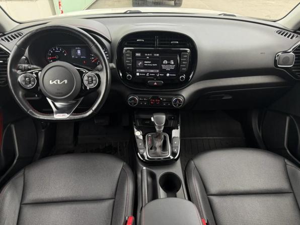 Kia Soul III Рестайлинг с пробегом 2022 года, цена 2 185 000 рублей, 83000 км, хэтчбек, Автокод Объявления