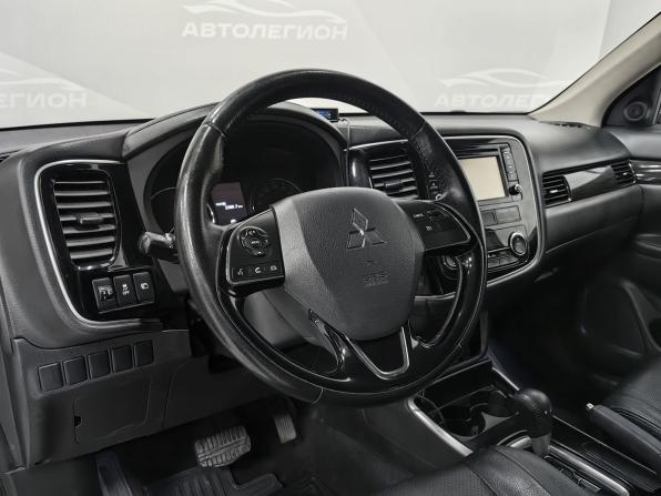 Mitsubishi Outlander III Рестайлинг 2 с пробегом 2017 года, цена 1 900 000 рублей, 156111 км, внедорожник, Автокод Объявления