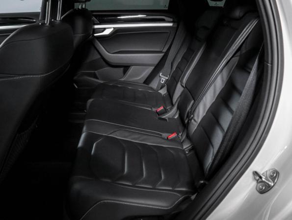 Volkswagen Touareg III с пробегом 2022 года, цена 6 690 000 рублей, 46477 км, внедорожник, Автокод Объявления