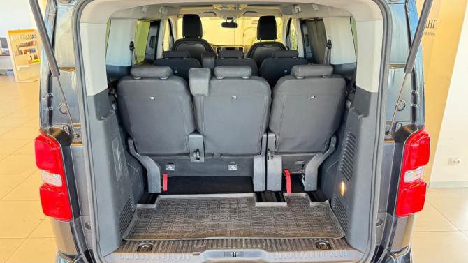 Peugeot Traveller I с пробегом 2018 года, цена 2 330 000 рублей, 181210 км, минивэн, Автокод Объявления