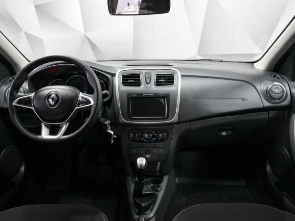 Renault Logan II Рестайлинг с пробегом 2022 года, цена 1 282 000 рублей, 74054 км, седан, Автокод Объявления