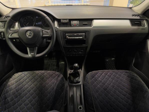 Skoda Rapid I с пробегом 2015 года, цена 660 000 рублей, 239000 км, лифтбек, Автокод Объявления