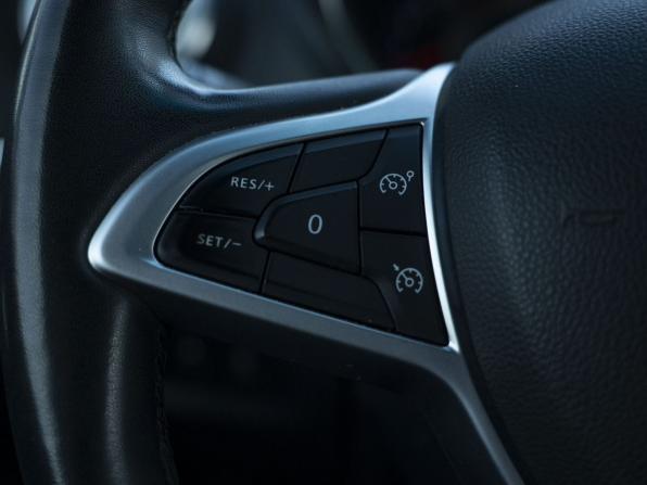 Renault Kaptur I Рестайлинг с пробегом 2020 года, цена 1 690 000 рублей, 102000 км, внедорожник, Автокод Объявления