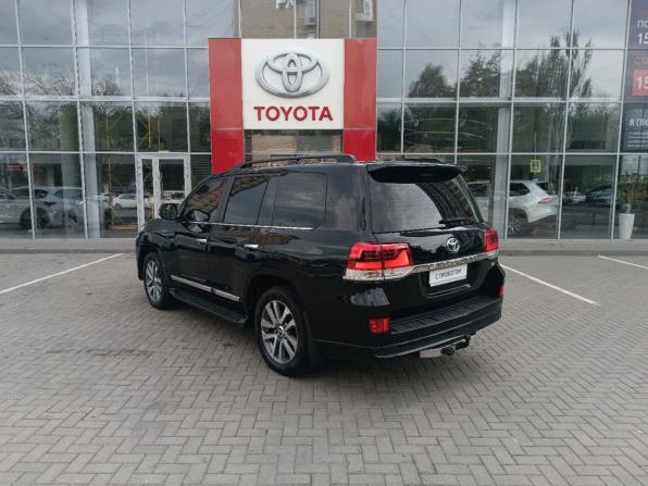 Toyota Land Cruiser 200 Series Рестайлинг 2 с пробегом 2018 года, цена 7 999 000 рублей, 83455 км, внедорожник, Автокод Объявления