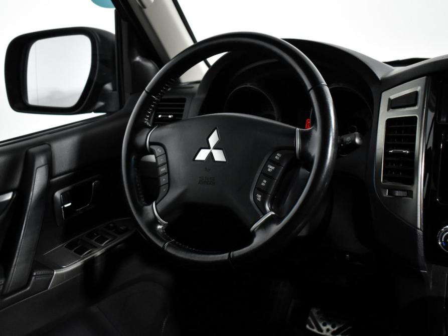 Mitsubishi Pajero IV Рестайлинг 2 Санкт-Петербург  - изображение 16