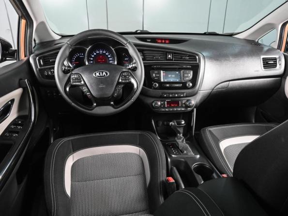 Kia Ceed II Рестайлинг с пробегом 2016 года, цена 1 439 000 рублей, 127784 км, хэтчбек, Автокод Объявления