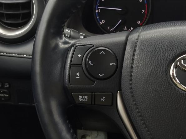 Toyota RAV4 IV (XA40) Рестайлинг с пробегом 2018 года, цена 2 600 000 рублей, 71000 км, внедорожник, Автокод Объявления