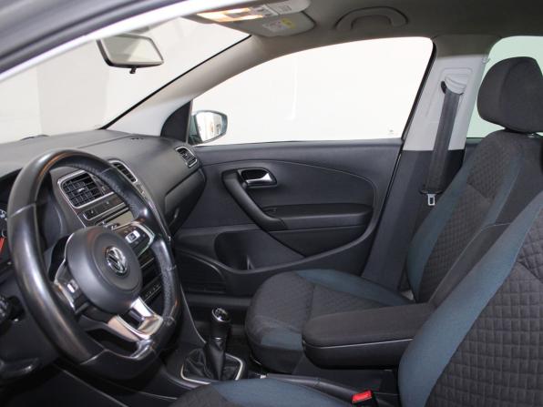 Volkswagen Polo V Рестайлинг с пробегом 2020 года, цена 1 349 900 рублей, 138510 км, седан, Автокод Объявления