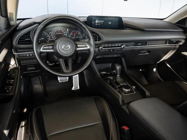 Mazda 3 IV (BP) с пробегом 2021 года, цена 1 900 000 рублей, 64971 км, седан, Автокод Объявления