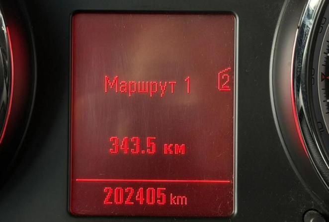 Opel Astra J с пробегом 2011 года, цена 650 000 рублей, 202403 км, хэтчбек, Автокод Объявления