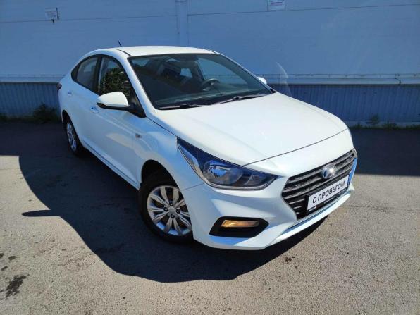Hyundai Solaris II с пробегом 2018 года, цена 1 015 000 рублей, 162042 км, седан, Автокод Объявления