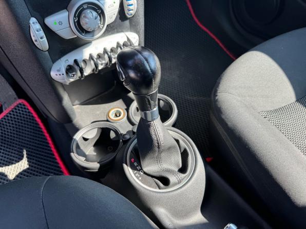 Mini Hatch II (R56) Рестайлинг с пробегом 2010 года, цена 700 000 рублей, 267000 км, хэтчбек, Автокод Объявления