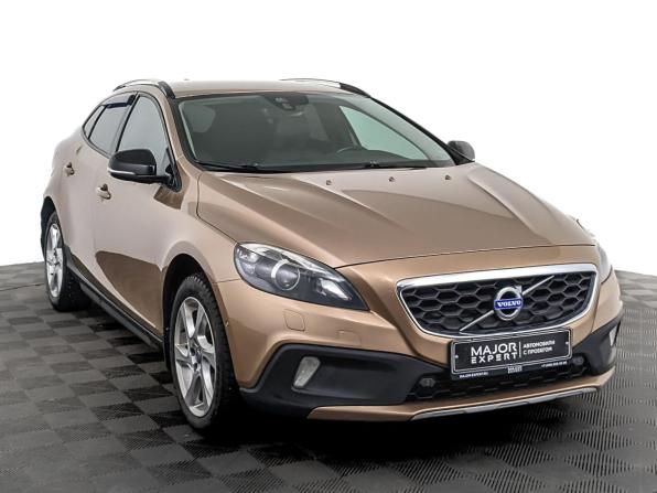 Volvo V40 II с пробегом 2015 года, цена 1 280 000 рублей, 146531 км, хэтчбек, Автокод Объявления
