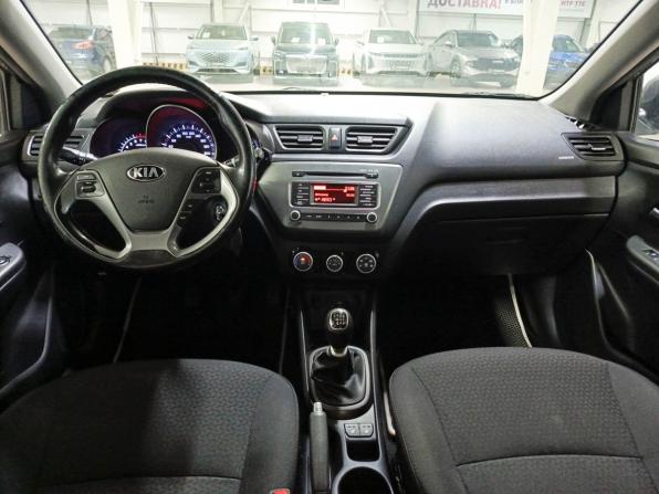 Kia Rio III Рестайлинг с пробегом 2016 года, цена 950 000 рублей, 185000 км, седан, Автокод Объявления