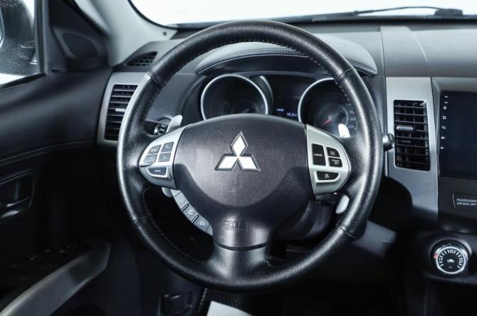 Mitsubishi Outlander II Рестайлинг с пробегом 2011 года, цена 1 429 000 рублей, 238000 км, внедорожник, Автокод Объявления