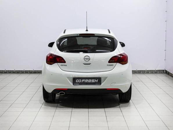 Opel Astra J с пробегом 2011 года, цена 749 000 рублей, 173318 км, хэтчбек, Автокод Объявления