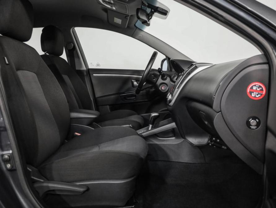 Kia Ceed I Рестайлинг Санкт-Петербург  - изображение 17