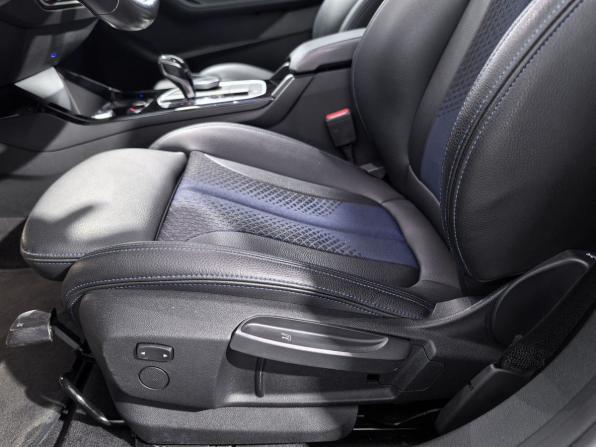 BMW 1 серии III (F40) с пробегом 2021 года, цена 2 699 000 рублей, 61887 км, хэтчбек, Автокод Объявления