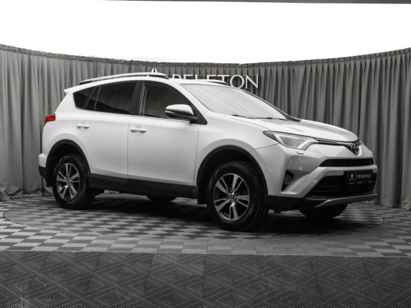 Toyota RAV4 IV (XA40) Рестайлинг с пробегом 2017 года, цена 2 450 000 рублей, 146102 км, внедорожник, Автокод Объявления