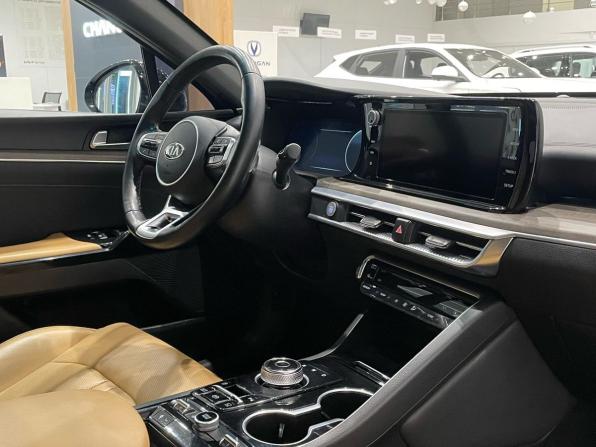 Kia K5 III с пробегом 2021 года, цена 2 440 000 рублей, 120000 км, седан, Автокод Объявления