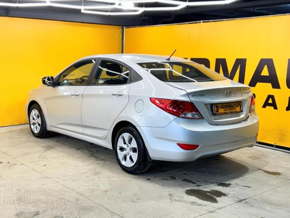 Hyundai Solaris I с пробегом 2013 года, цена 699 000 рублей, 166186 км, седан, Автокод Объявления