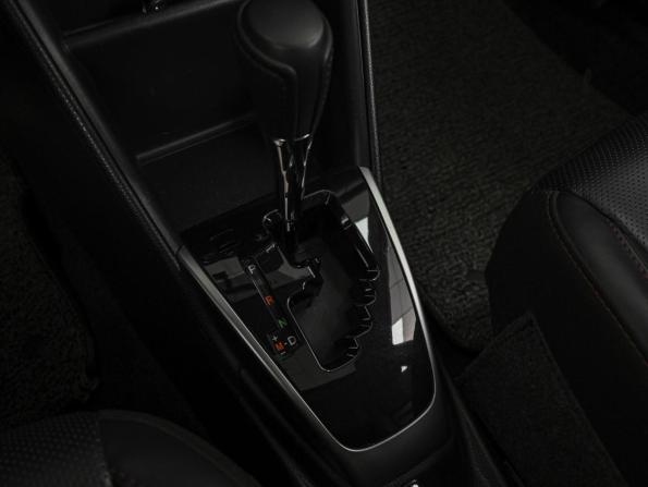Toyota Yaris XP150 Рестайлинг с пробегом 2021 года, цена 1 775 000 рублей, 34077 км, хэтчбек, Автокод Объявления