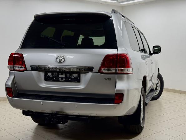 Toyota Land Cruiser 200 Series с пробегом 2008 года, цена 2 545 000 рублей, 372578 км, внедорожник, Автокод Объявления