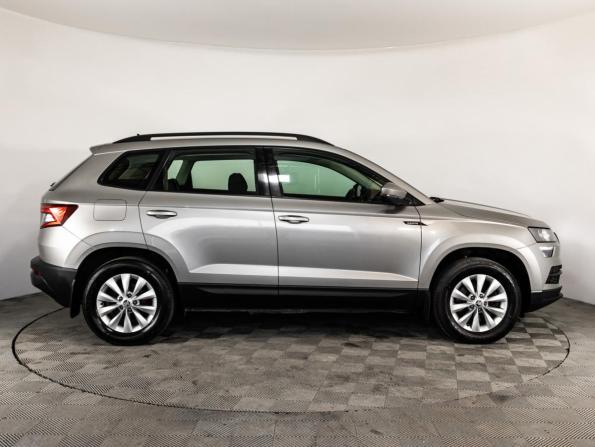 Skoda Karoq I с пробегом 2020 года, цена 1 899 000 рублей, 164708 км, внедорожник, Автокод Объявления