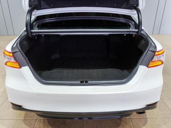 Toyota Camry VIII (XV70) с пробегом 2019 года, цена 2 549 000 рублей, 258663 км, седан, Автокод Объявления