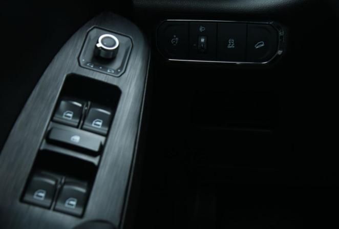 Haval Jolion I Рестайлинг с пробегом 2024 года, цена 2 090 000 рублей, 29824 км, внедорожник, Автокод Объявления