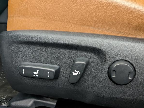 Toyota Camry VII (XV50) Рестайлинг с пробегом 2017 года, цена 2 372 750 рублей, 120300 км, седан, Автокод Объявления