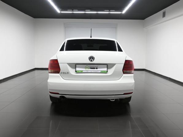 Volkswagen Polo V Рестайлинг с пробегом 2015 года, цена 845 000 рублей, 168954 км, седан, Автокод Объявления