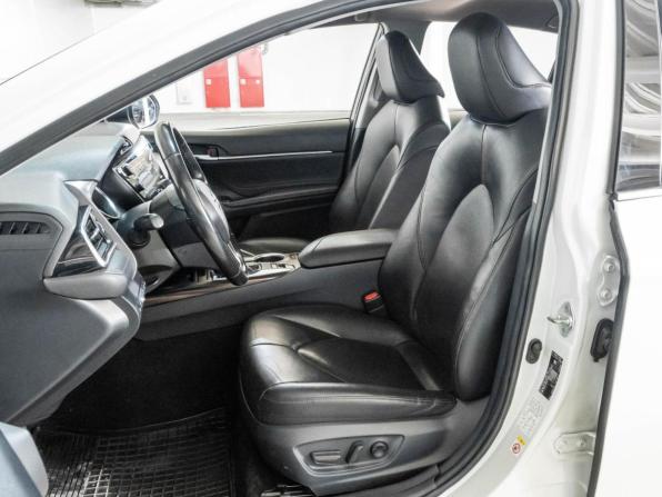 Toyota Camry VIII (XV70) с пробегом 2018 года, цена 3 074 000 рублей, 67196 км, седан, Автокод Объявления
