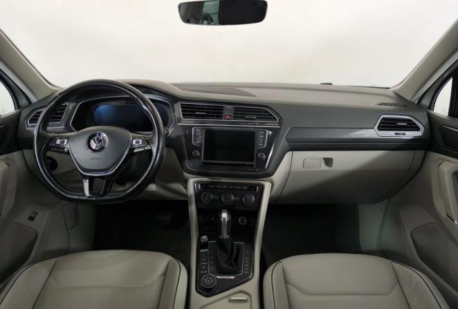 Volkswagen Tiguan II с пробегом 2017 года, цена 2 950 000 рублей, 80000 км, внедорожник, Автокод Объявления