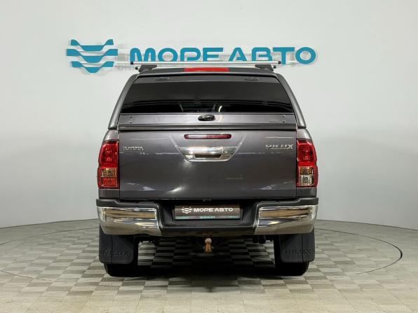 Toyota Hilux VIII с пробегом 2016 года, цена 4 150 000 рублей, 65729 км, пикап, Автокод Объявления